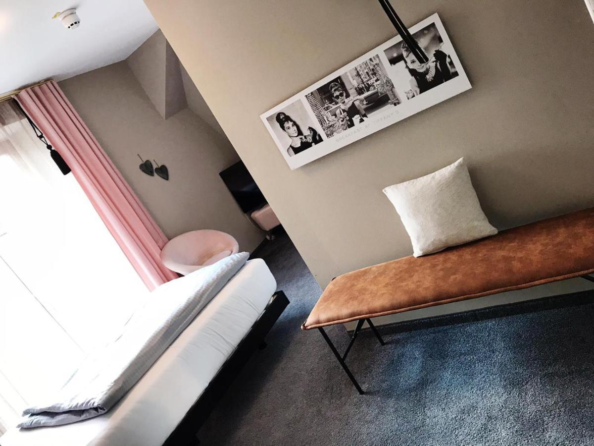 Hotel Krumbach Buitenkant foto